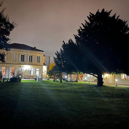 Suite Privative Abella - Aile De Maison Bourgeoise Ambares-et-Lagrave ภายนอก รูปภาพ