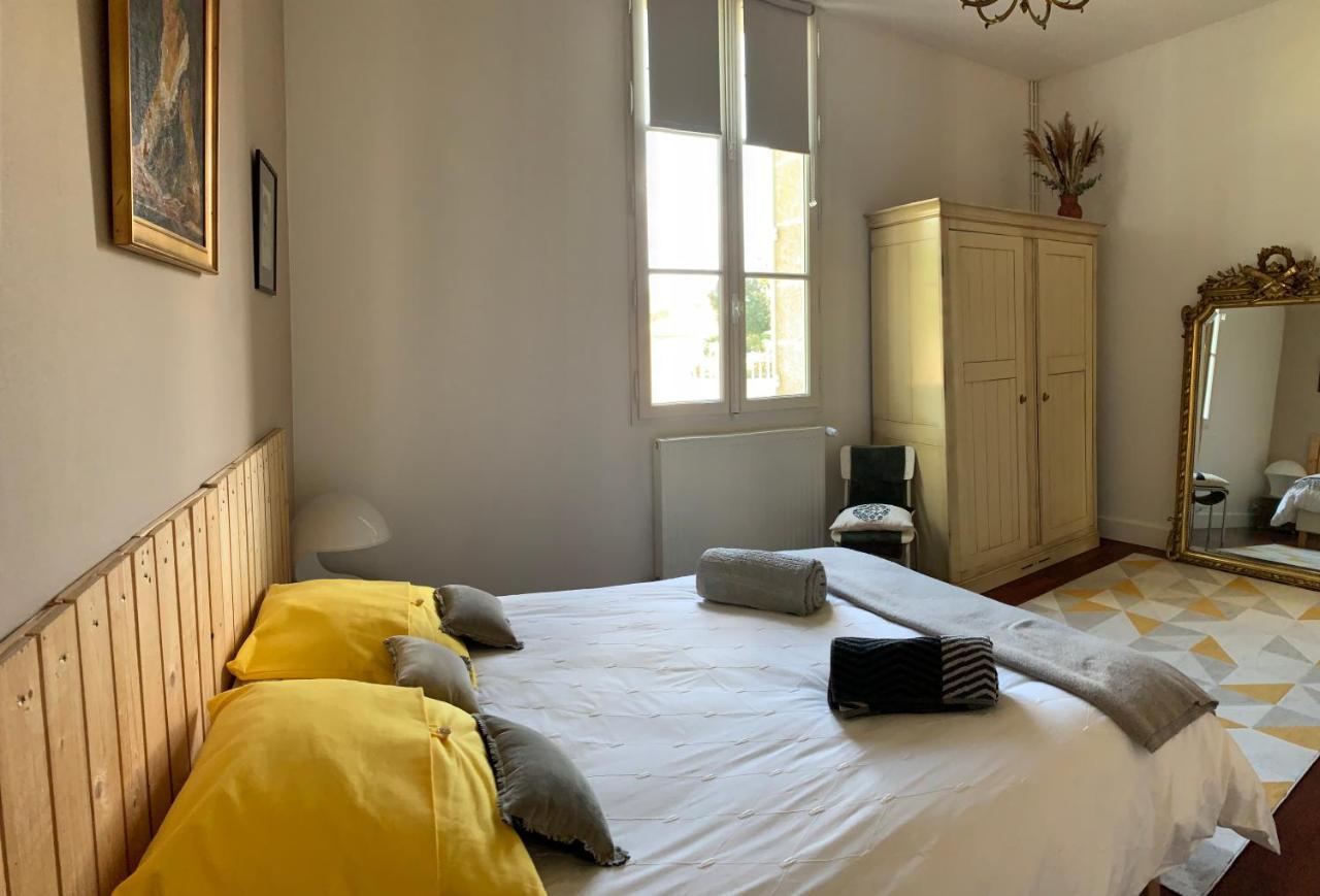 Suite Privative Abella - Aile De Maison Bourgeoise Ambares-et-Lagrave ภายนอก รูปภาพ