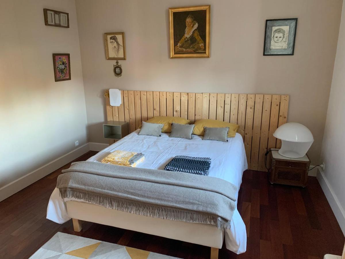 Suite Privative Abella - Aile De Maison Bourgeoise Ambares-et-Lagrave ภายนอก รูปภาพ