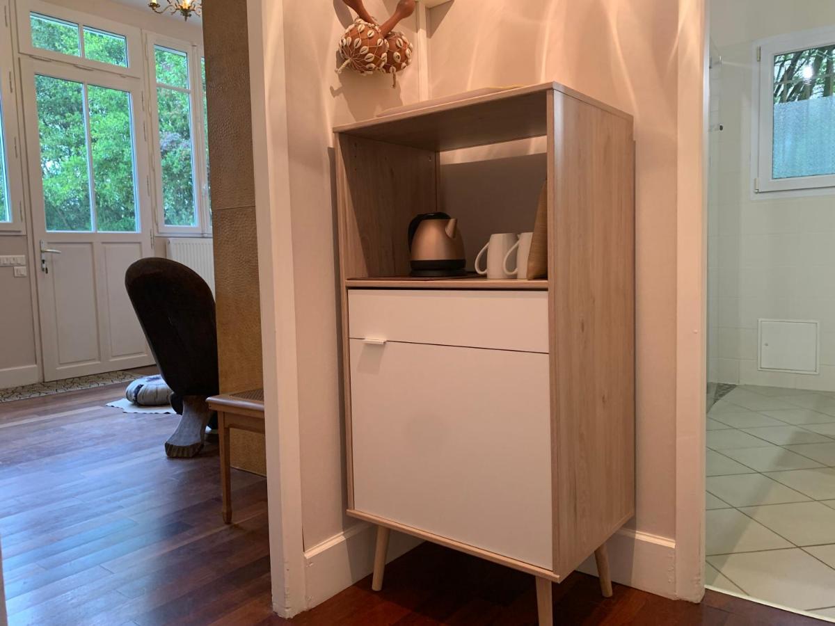 Suite Privative Abella - Aile De Maison Bourgeoise Ambares-et-Lagrave ภายนอก รูปภาพ